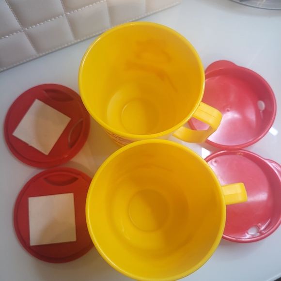 Bundle of Collectors Mugs - Picture 9 of 14